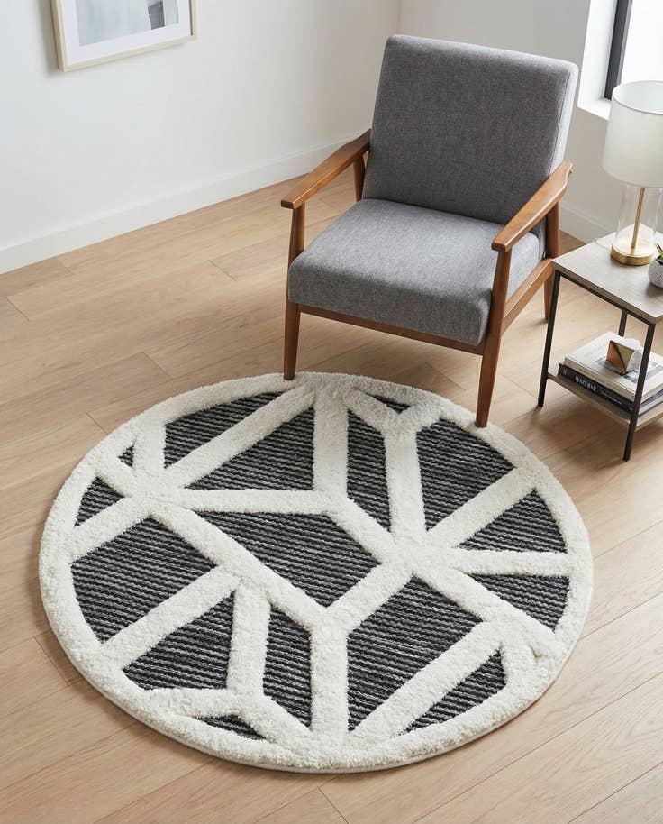 Detail image of 3' x 3' Prismatic Round Rug