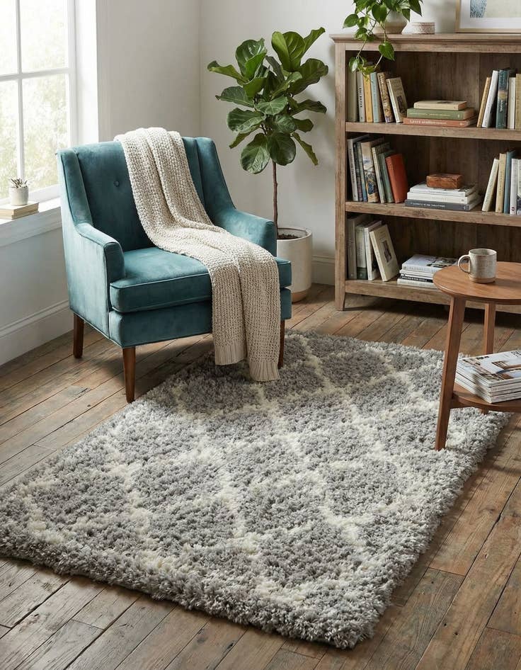 Detail image of 3' x 5' 3 Infinity Shag Rug