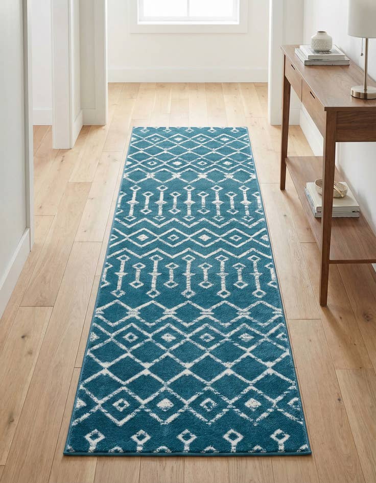 Detail image of 2' 6 x 8' 2 Kasbah Trellis Runner Rug
