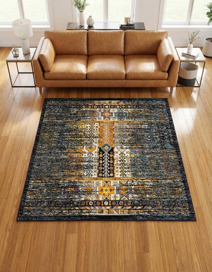 Detail image of 7' 10 x 7' 10 Madeline Square Rug