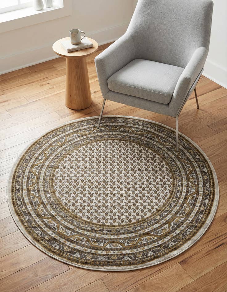 Detail image of 3' 7 x 3' 7 SoHo Round Rug