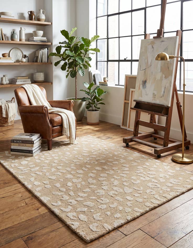 Detail image of 4' 4 x 5' 8 Luna Rug