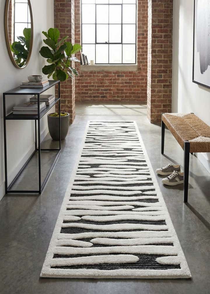 2' 7 x 12' Prismatic Runner Rug