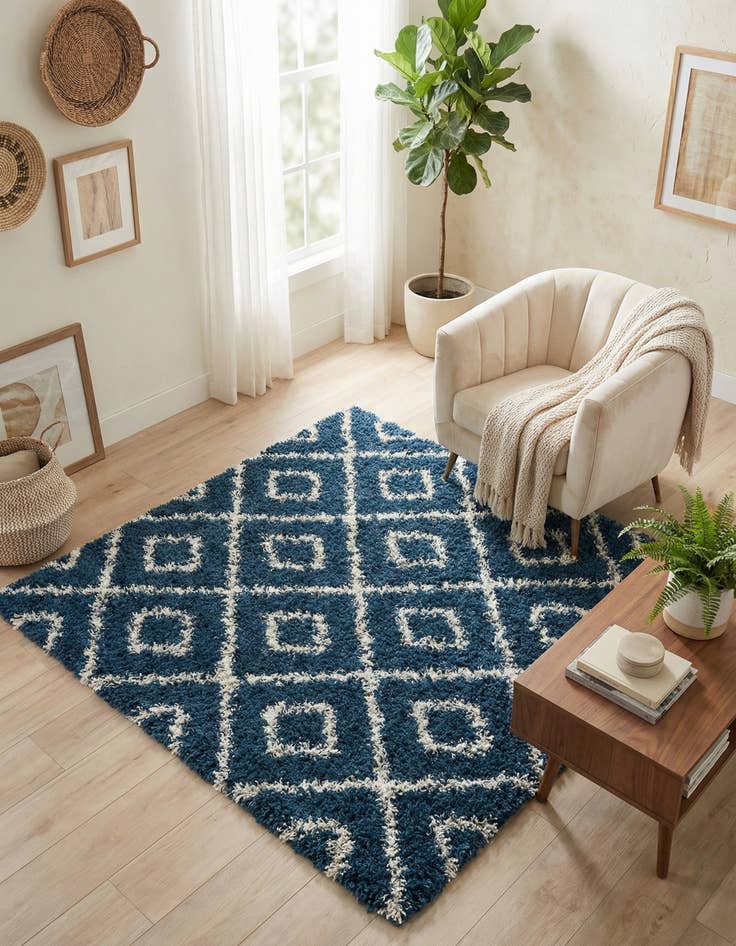 Detail image of 6' x 6' Trellis Shag Square Rug