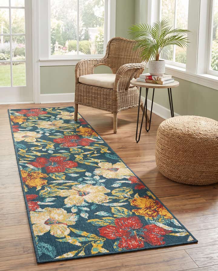 2' x 8' Easy-Clean Coastal Indoor / Outdoor Runner Rug