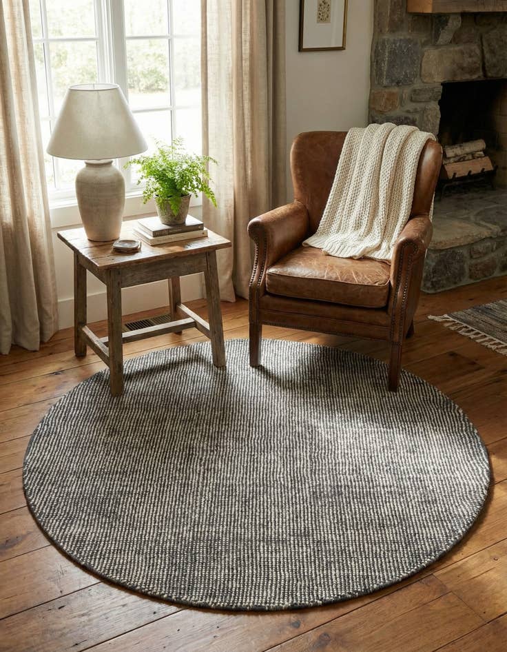 Detail image of 4' 1 x 4' 1  Hand Woven Jill Zarin English Manor Farmhouse Wool Round Rug