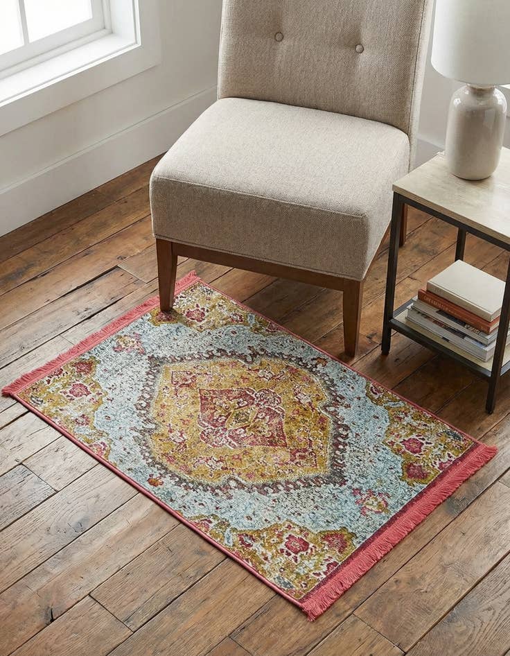 Detail image of 2' 2 x 3' Santiago Rug