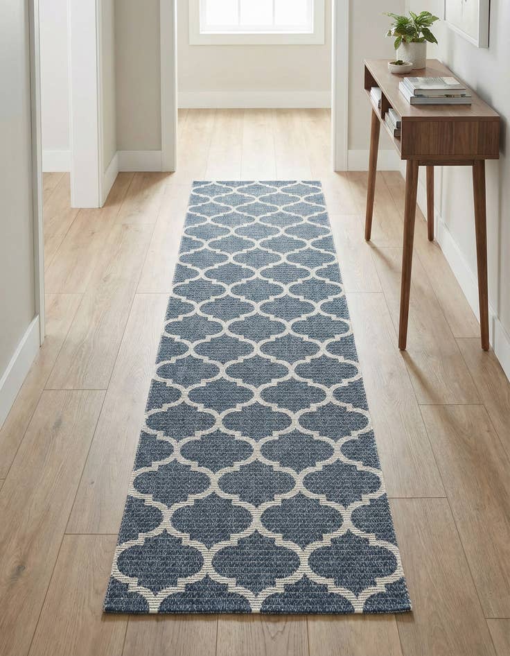 Detail image of 2' x 7' 10 Georgia Runner Rug