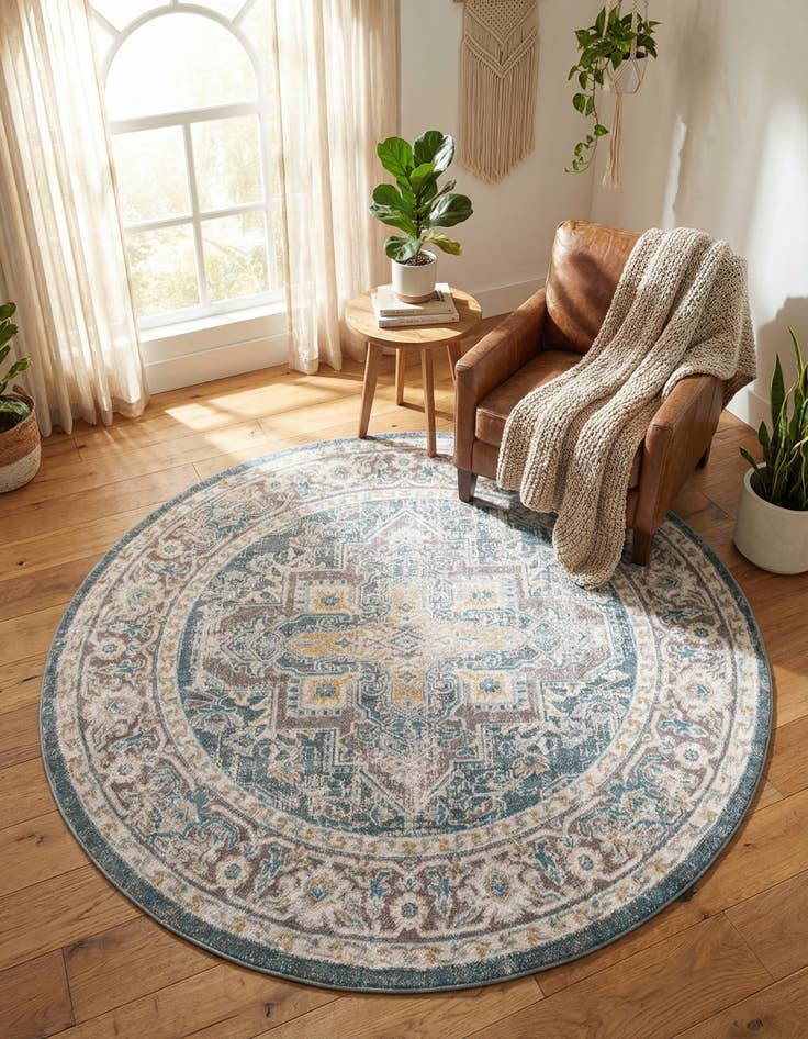 Detail image of 8' x 8' Santiago Round Rug