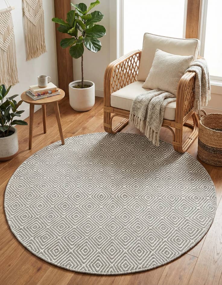 Detail image of 4' 1 x 4' 1  Hand Woven Geo Trellis Flatweave Round Rug