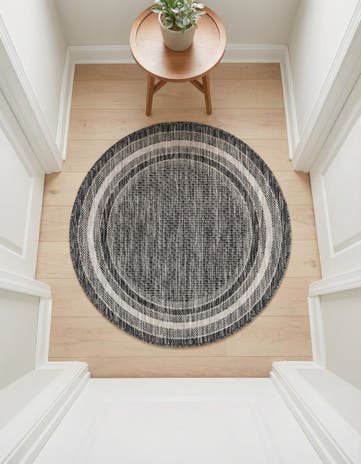 3' x 3' Easy-Clean Border Indoor / Outdoor Round Rug