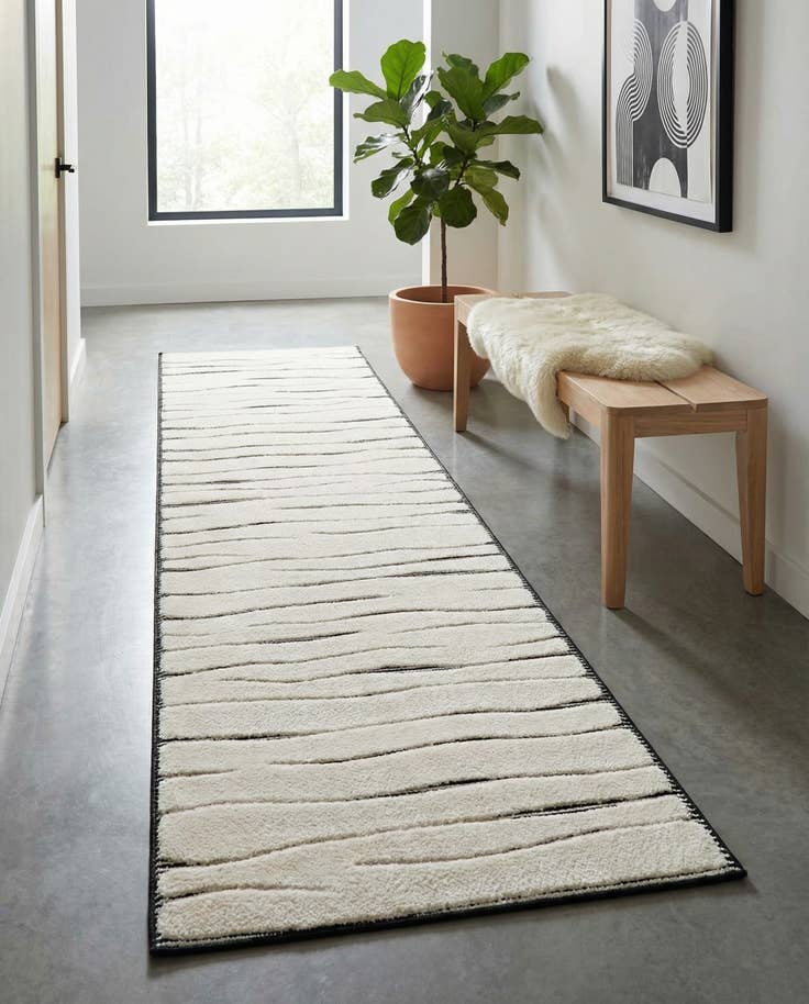 Detail image of 2' 7 x 10' Prismatic Runner Rug