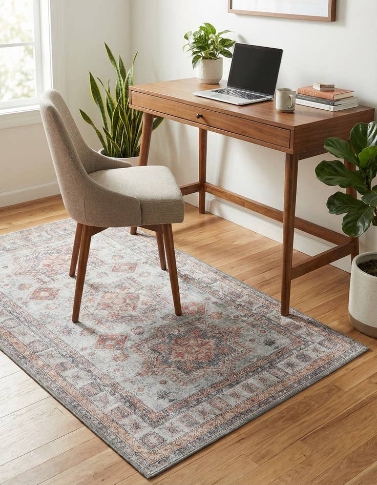 Detail image of 3' 6 x 5' 6 Washable Timeless Rug