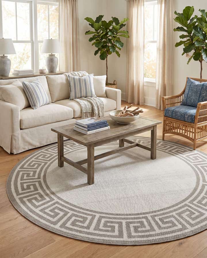 7' x 7' Easy-Clean Coastal Indoor / Outdoor Round Rug