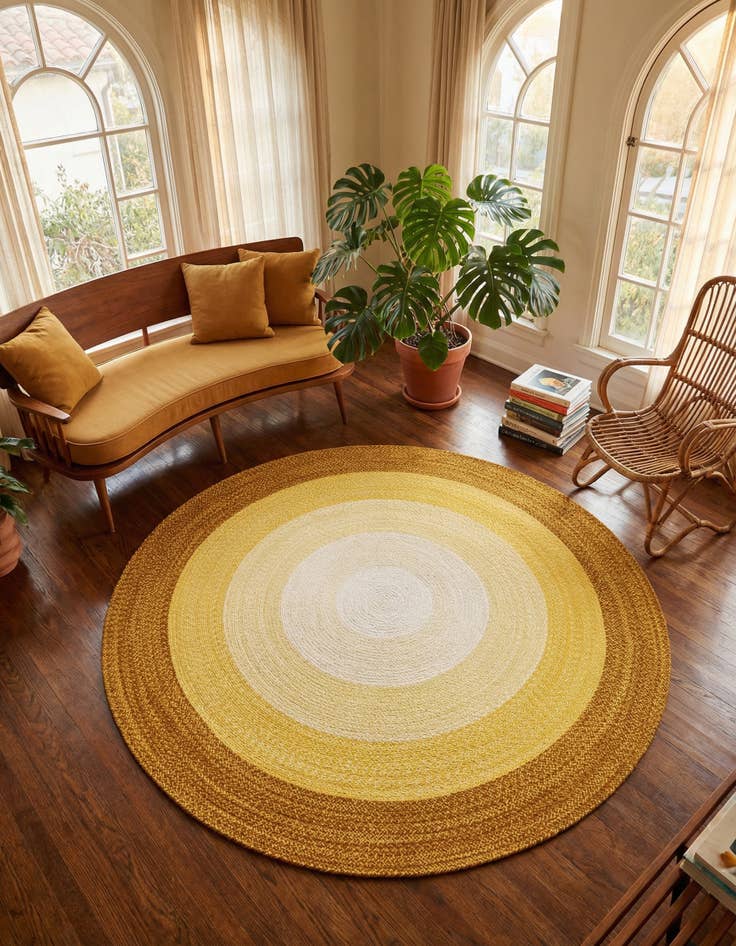 Detail image of 7' 10 x 7' 10 Handmade Hand Braided Wool Round Rug