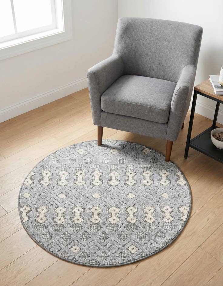 Detail image of 3' 3 x 3' 3 Arlo Round Rug