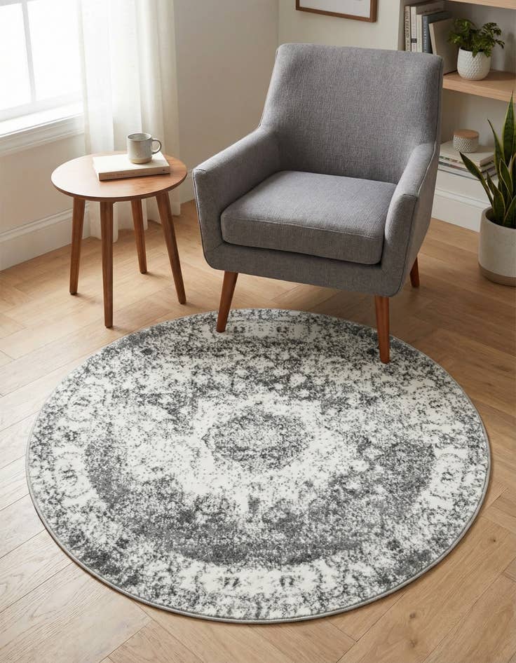 Detail image of 3' 3 x 3' 3 Venice Round Rug