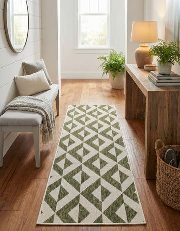 Green Easy-Clean Jill Zarin Napa Indoor / Outdoor Runner Rug