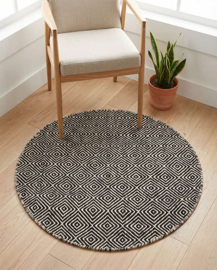 3' 1 x 3' 1 Hand Woven Geo Trellis Flatweave Round Rug