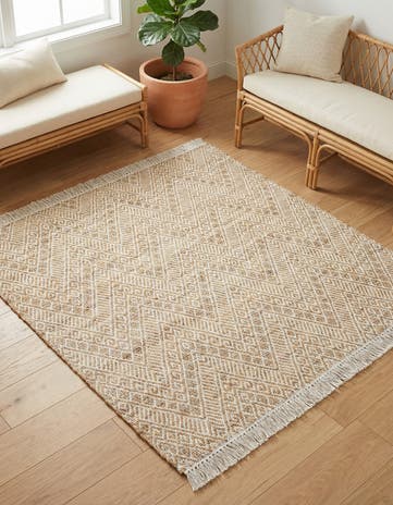 5' 1 x 5' 1 Handmade Braided Jute Square Rug