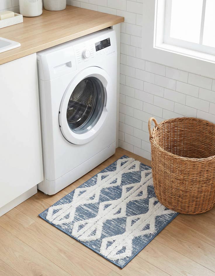 Detail image of 2' 4 x 3' Sabrina Soto Casa Palma Rug