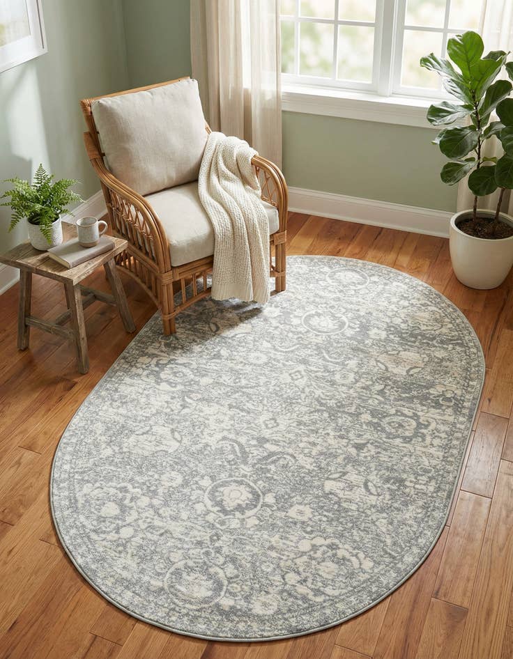 Detail image of 4' x 6' Lola Oval Rug