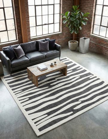 Gray Prismatic Square Rug