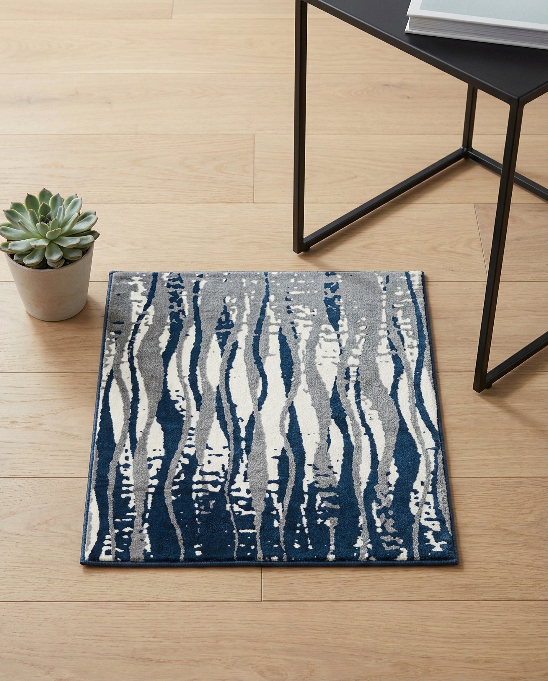 1' 4 x 1' 4 Vince Camuto Sample Rug
