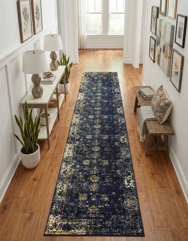 Detail image of 3' 3 x 16' 5 Monaco Runner Rug