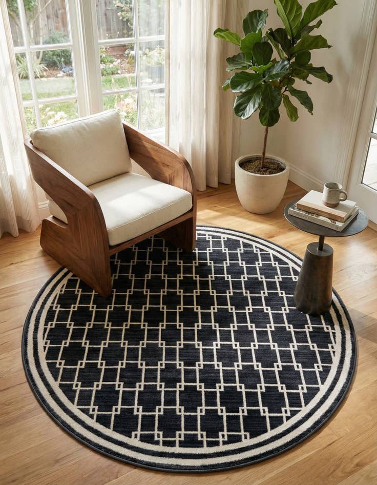 Detail image of Jill Zarin 4' x 4' Metropolitan Uptown Round Rug