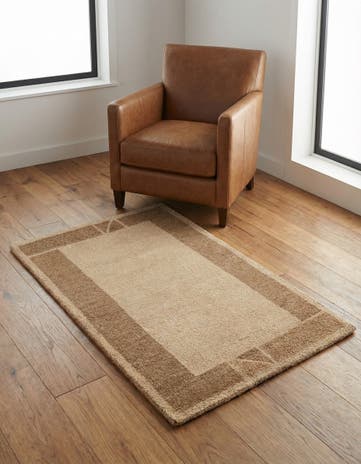 2' 6 x 4' 4 Hand Knotted Gabbeh Wool Rug