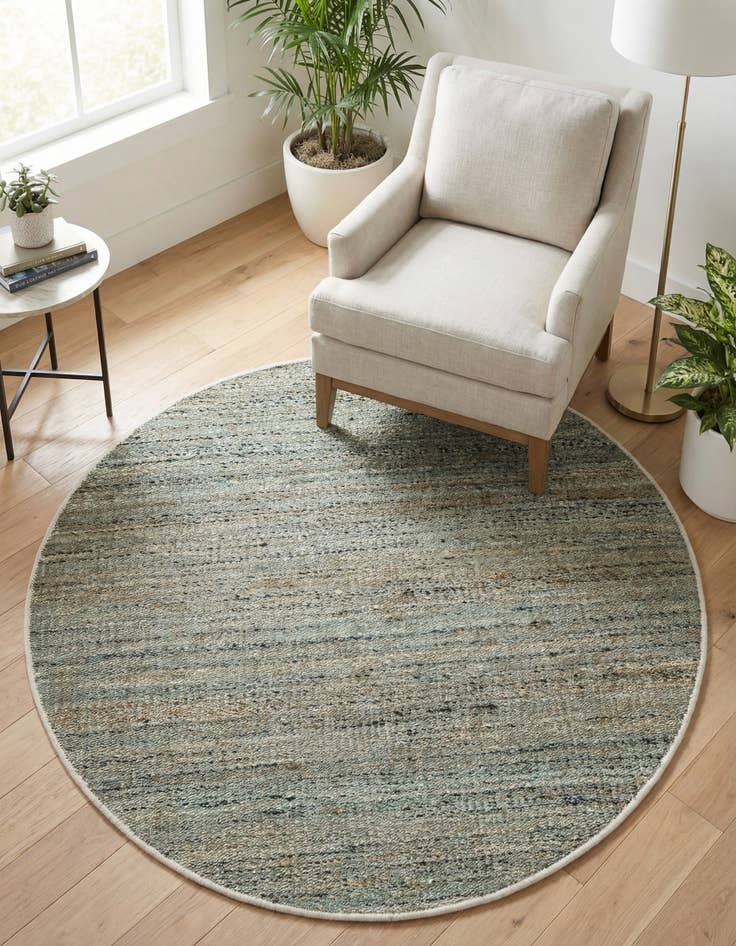Detail image of 4' 1 x 4' 1 Hand Woven Palm Beach Jute Round Rug