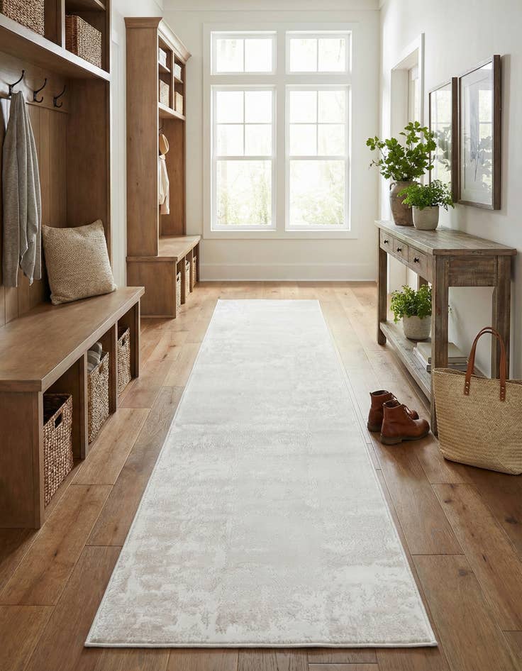 Detail image of 2' x 8' Finsbury Runner Rug