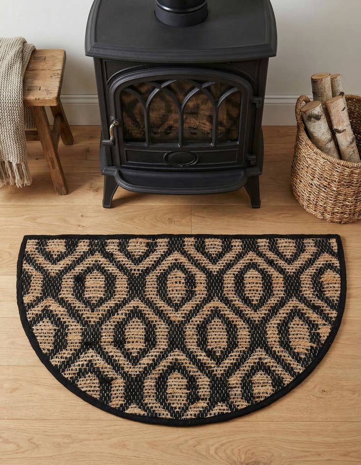 Detail image of 2' 2 x 3' 7  Hand Woven Chindi Jute Hearth Rug