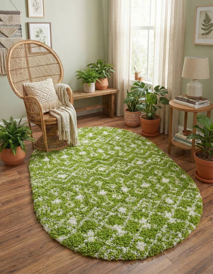 Detail image of 4' x 6' Moroccan Trellis Shag Oval Rug