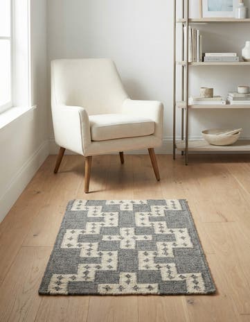 Gray and White Hand Woven Kilim Wool Rug