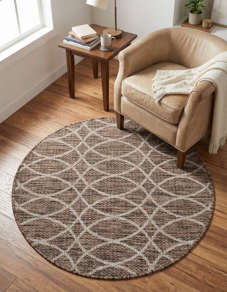 Detail image of 3' x 3'  Washable Trellis Indoor / Outdoor Round Rug