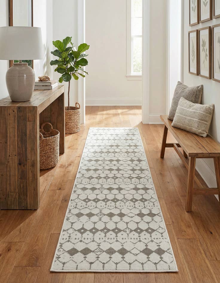 Detail image of 2' x 8' Washable Lattice Indoor / Outdoor Runner Rug