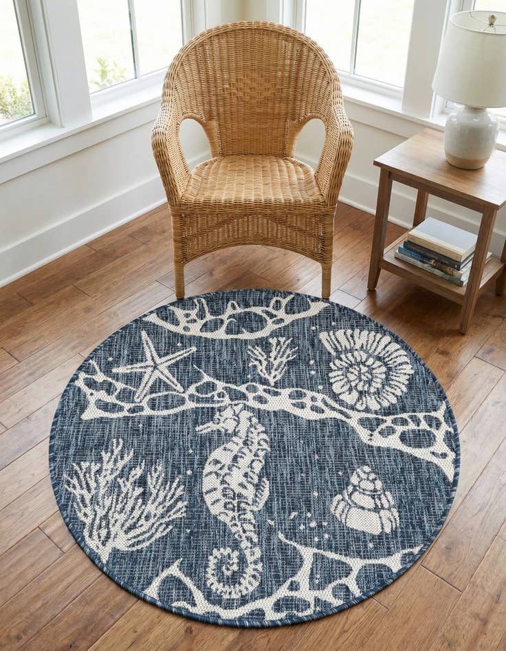 Detail image of 3' x 3'  Washable Coastal Indoor / Outdoor Round Rug