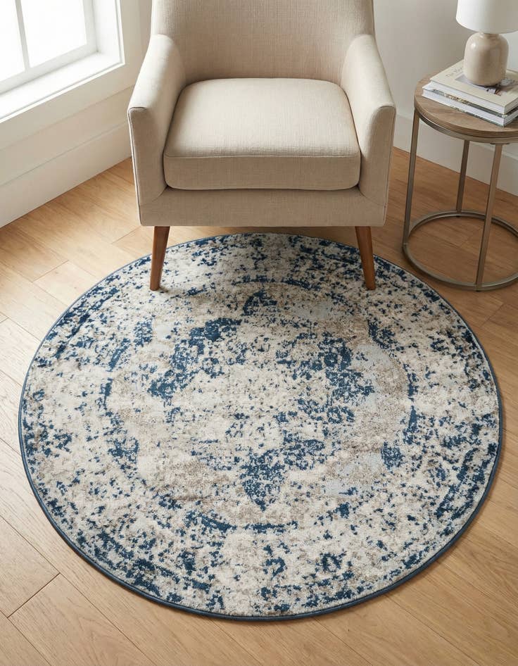 Detail image of 4' x 4' Monaco Round Rug