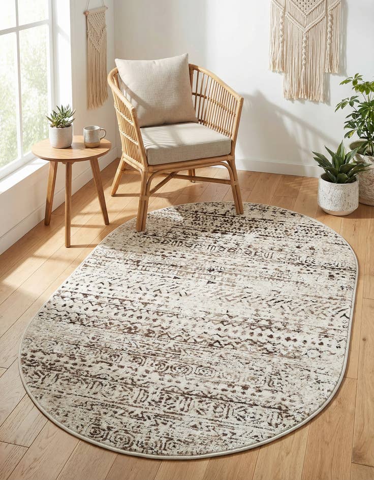 Detail image of 3' 3 x 5' 3 Hermitage Oval Rug