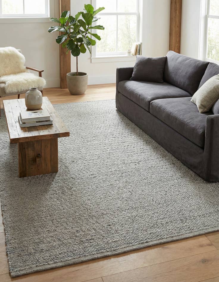 Detail image of 5' 1 x 8'  Hand Woven Lattice Wool Rug