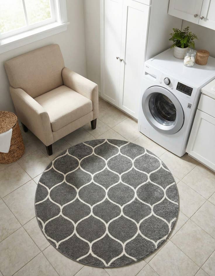 Detail image of 3' x 3' Trellis Frieze Round Rug