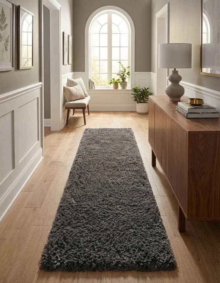 Detail image of 2' 7 x 12' Marilyn Monroe&trade; Shag Runner Rug