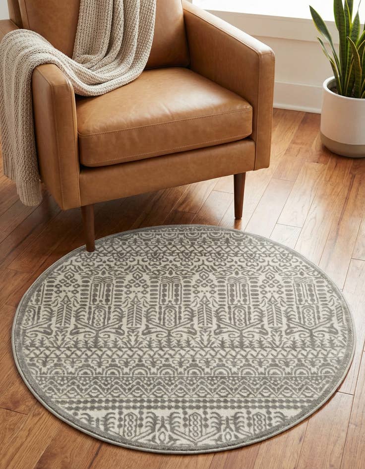 Detail image of Jill Zarin 3' 3 x 3' 3 Uptown Cloisters Round Rug