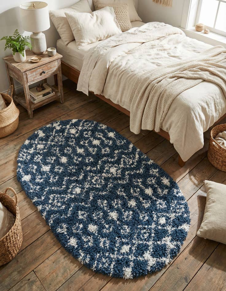 Detail image of 3' x 5' 3 Moroccan Trellis Shag Oval Rug