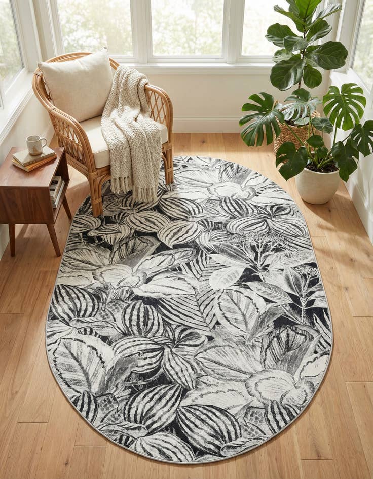 Detail image of 5' 3 x 7' 10 Blossom Oval Rug