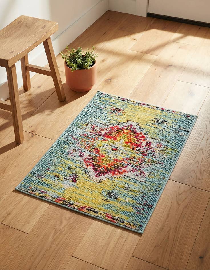 Detail image of 2' 2 x 3'  Washable Arte Rug