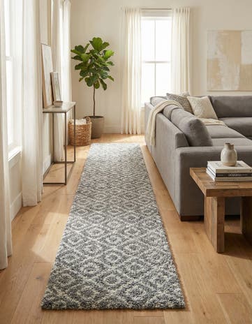 3' 3 x 16' 5 Lattice Shag Runner Rug