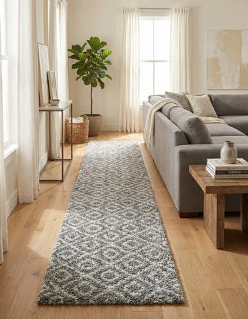3' 3 x 16' 5 Lattice Shag Runner Rug